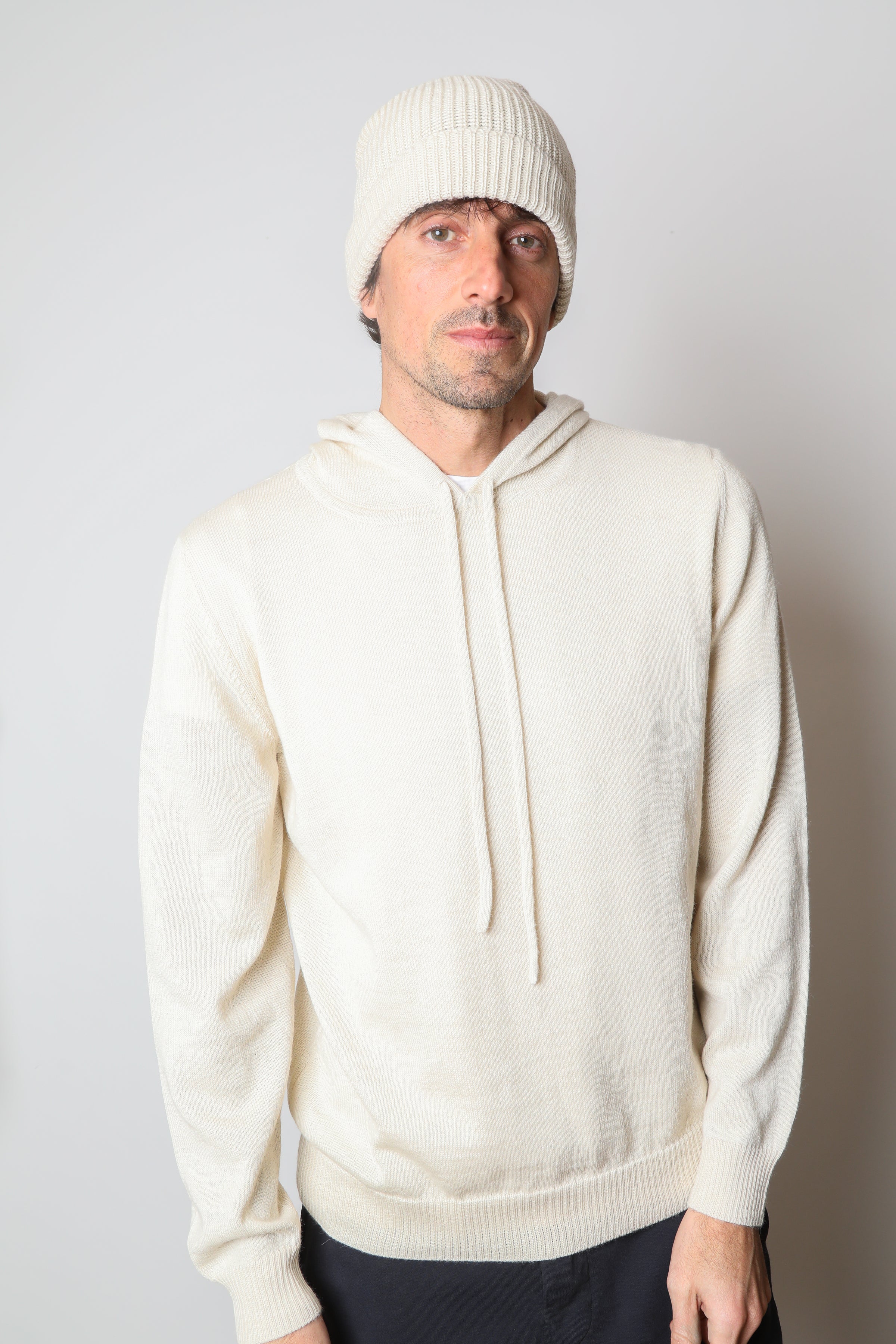 ANDREW BEANIE | Ivory Alpaca – Leonard Frisbie