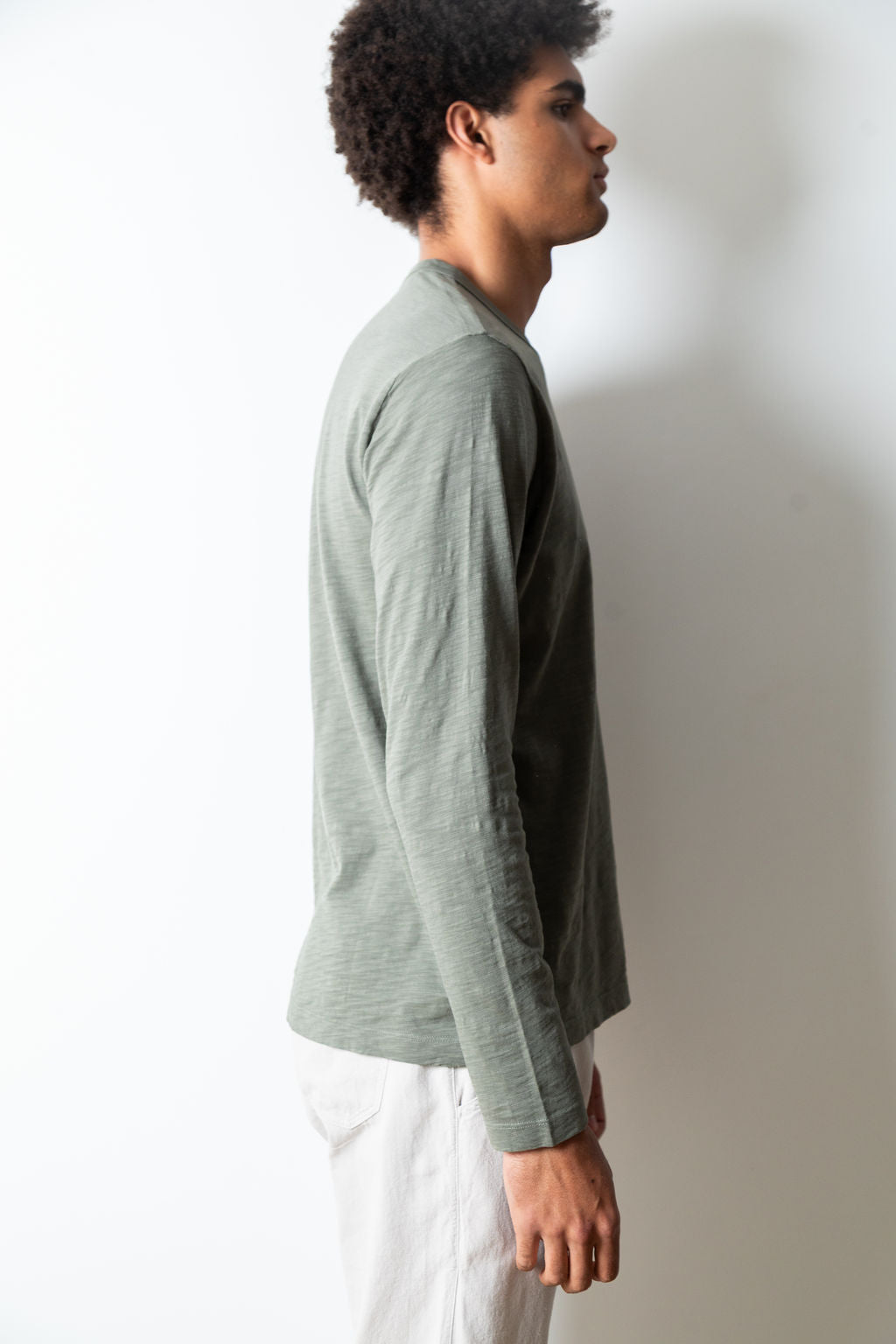 
                  
                    MATTHEW LS | Olive
                  
                