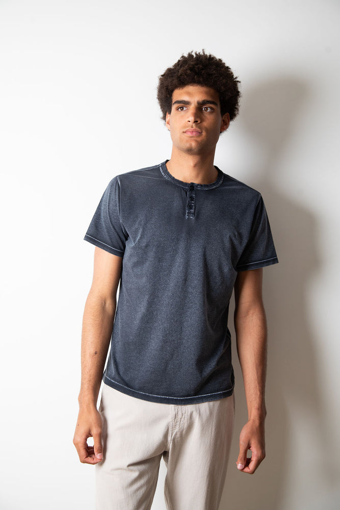 
                  
                    Sean SS Henley | Grunge
                  
                