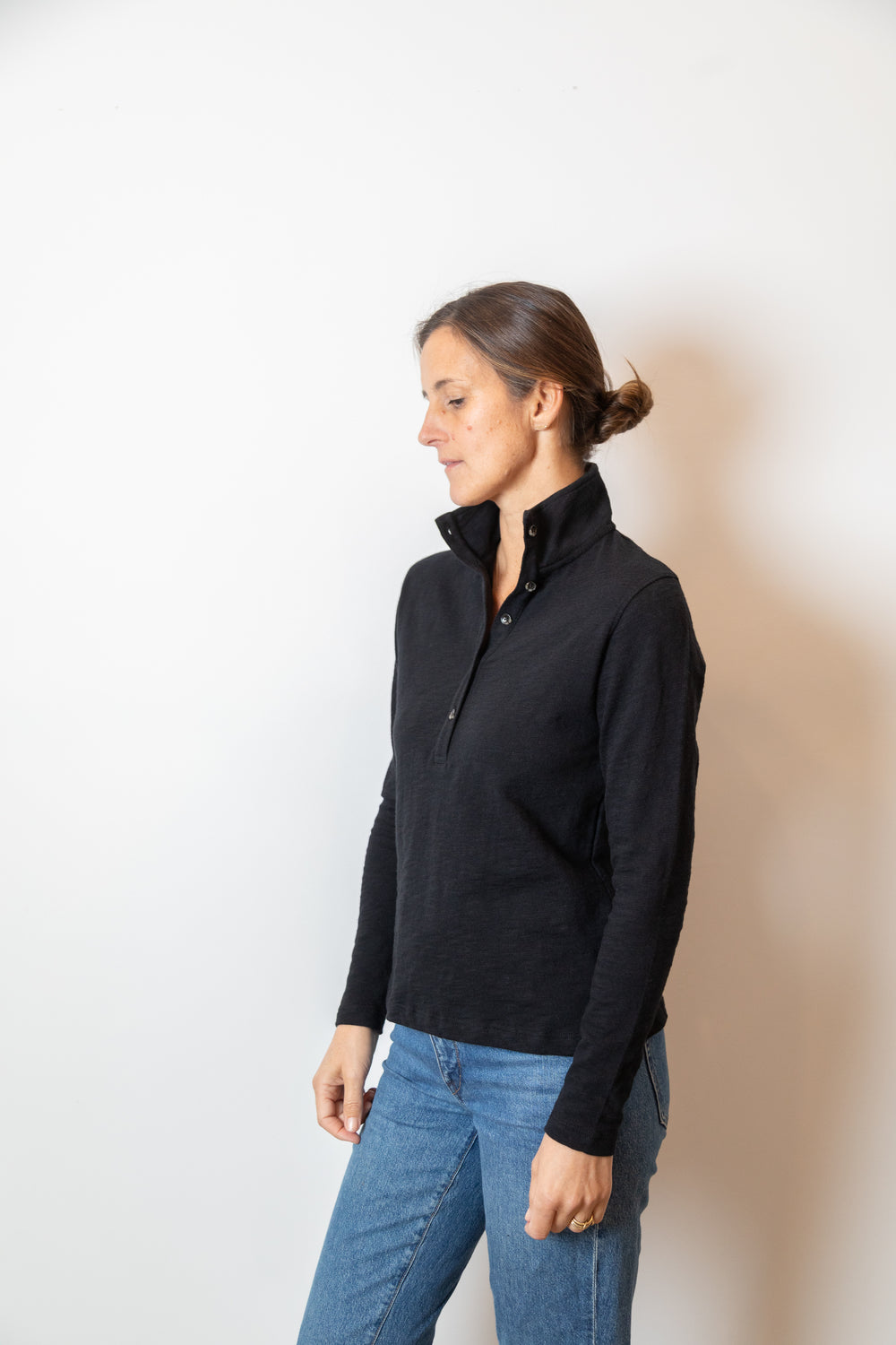 Jamie Quarter Button | Black