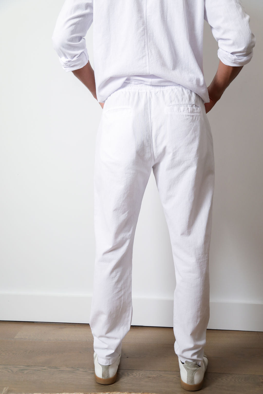 
                  
                    SKINNER PANTS | White
                  
                