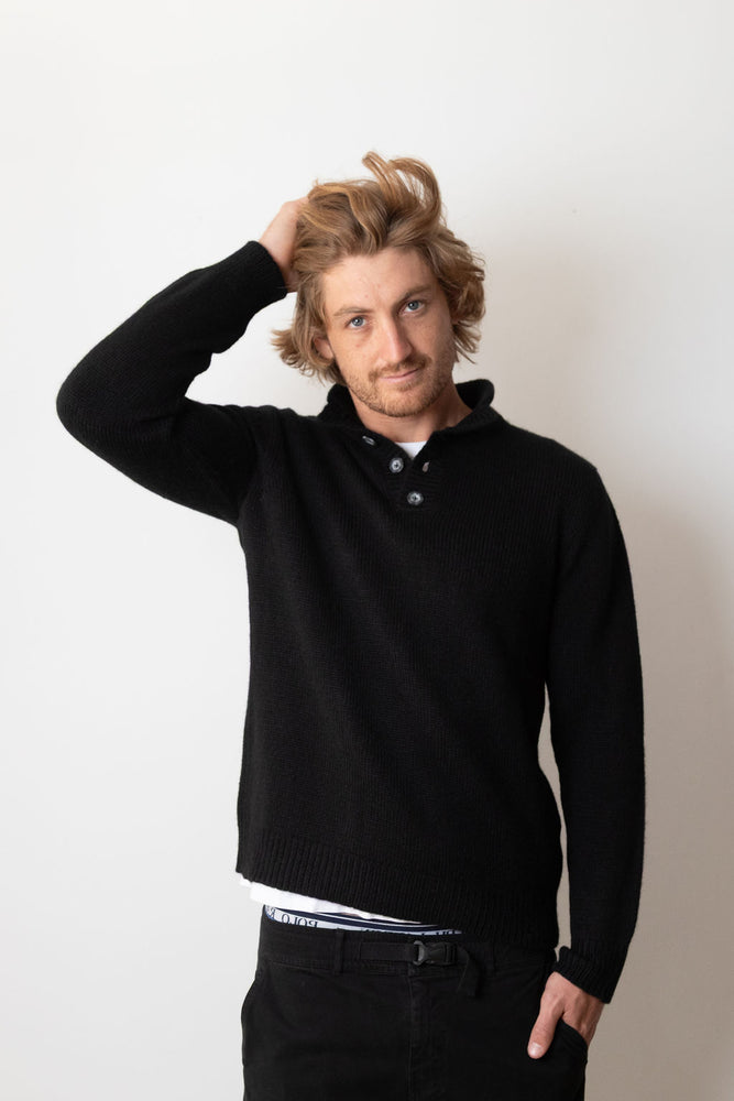 
                  
                    JAMES QUARTER BUTTON | Black Alpaca
                  
                