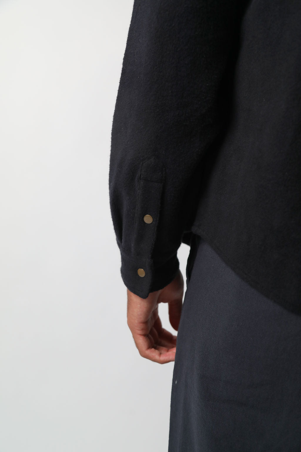 
                  
                    MARTIN OVERSHIRT | Black
                  
                