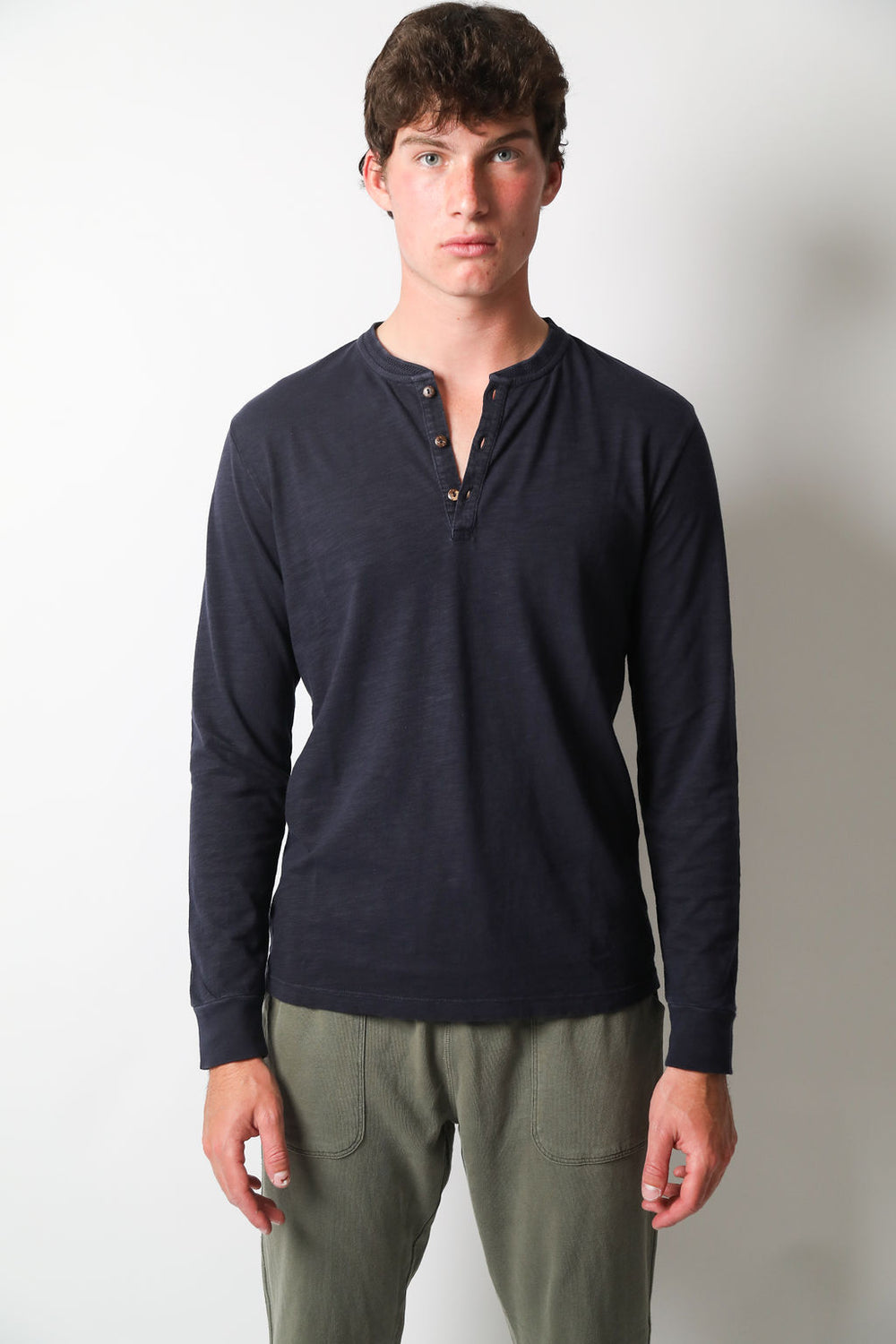 TEMUR HENLEY | Navy