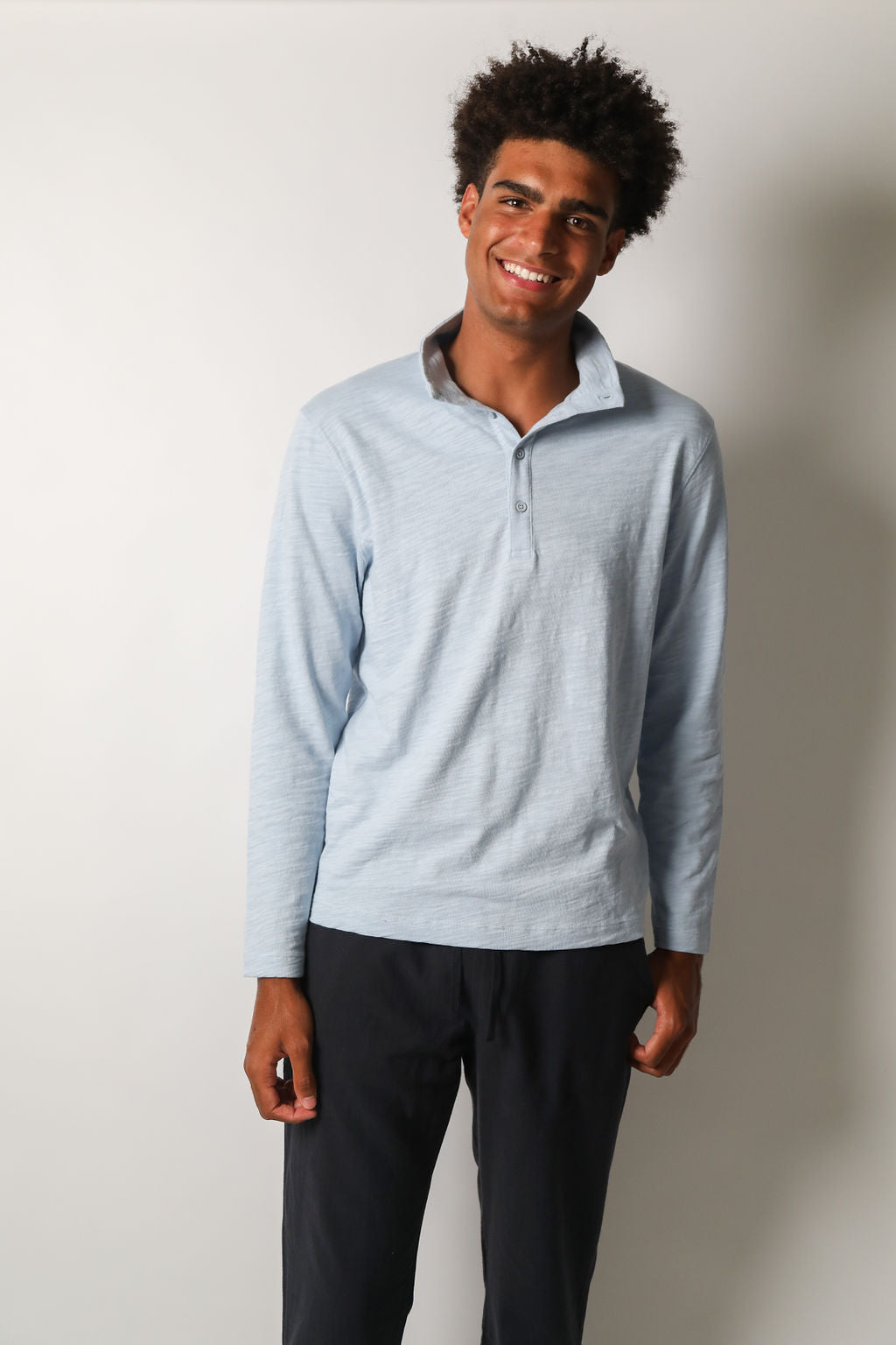 
                  
                    JIMMY QUARTER BUTTON | Sky Blue
                  
                