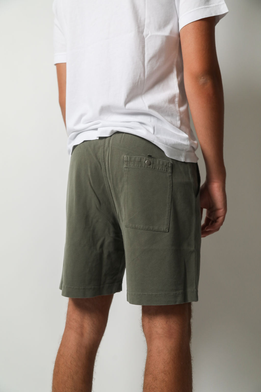 
                  
                    WASHY PIQUE SHORTS | Olive
                  
                