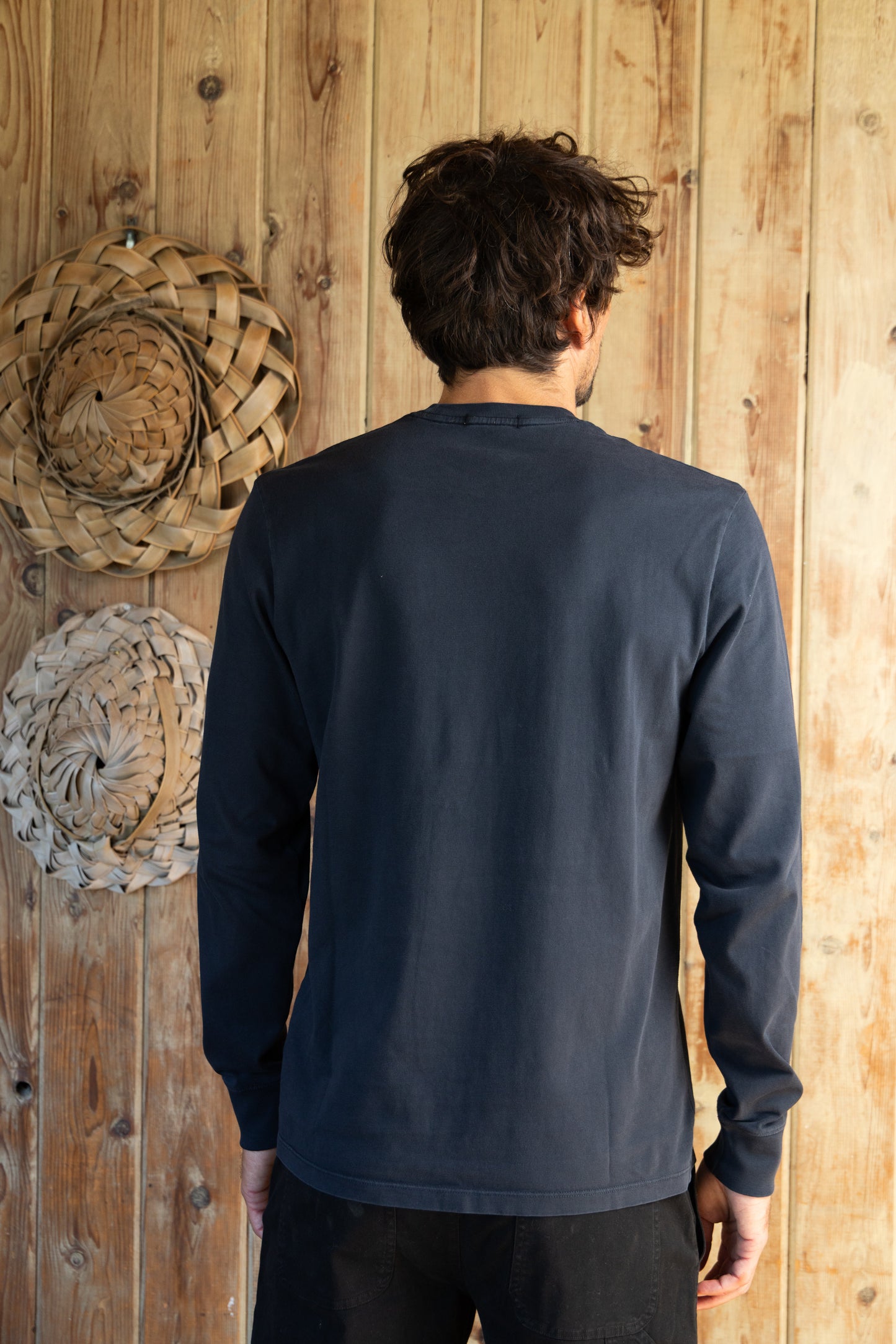 
                  
                    Tin Long Sleeve Tee I Navy
                  
                
