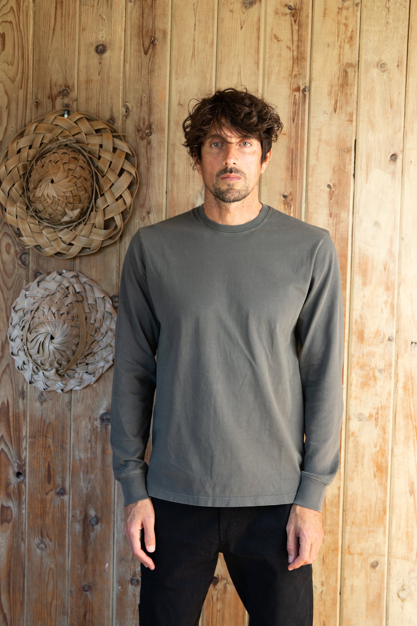 
                  
                    Tin Long Sleeve Tee I Kelp
                  
                