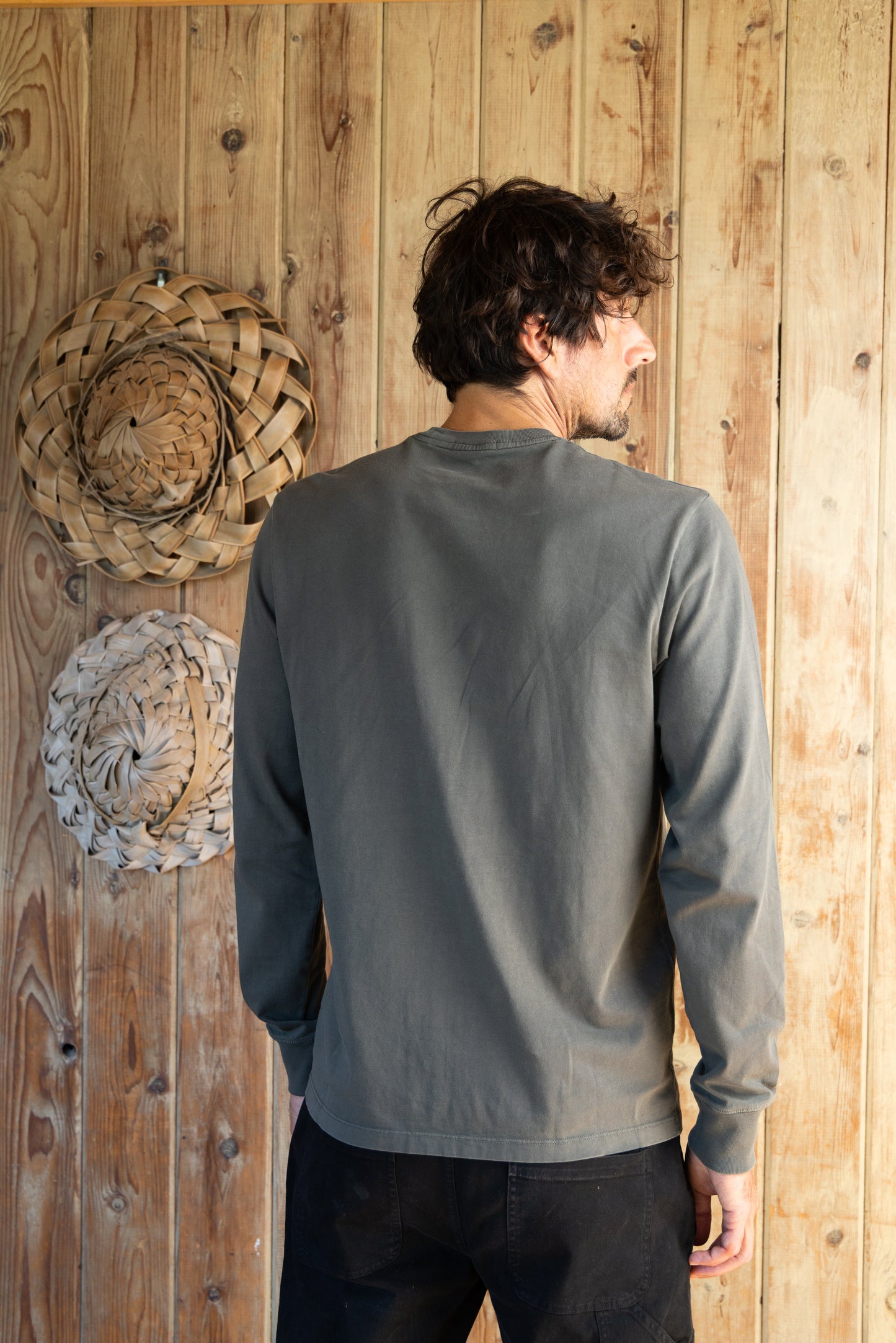 
                  
                    Tin Long Sleeve Tee I Kelp
                  
                
