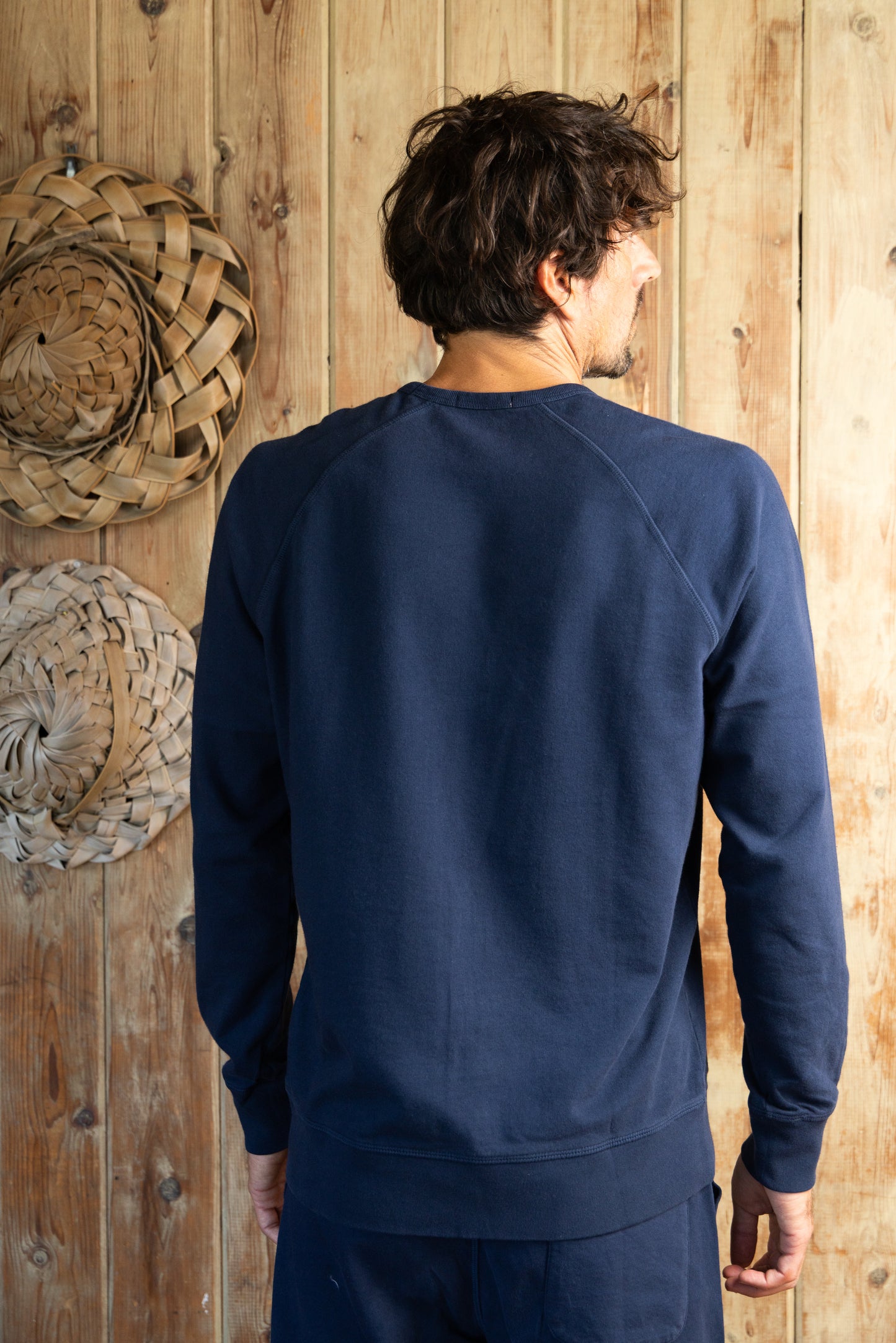 
                  
                    BERES CREW | Dark Indigo
                  
                