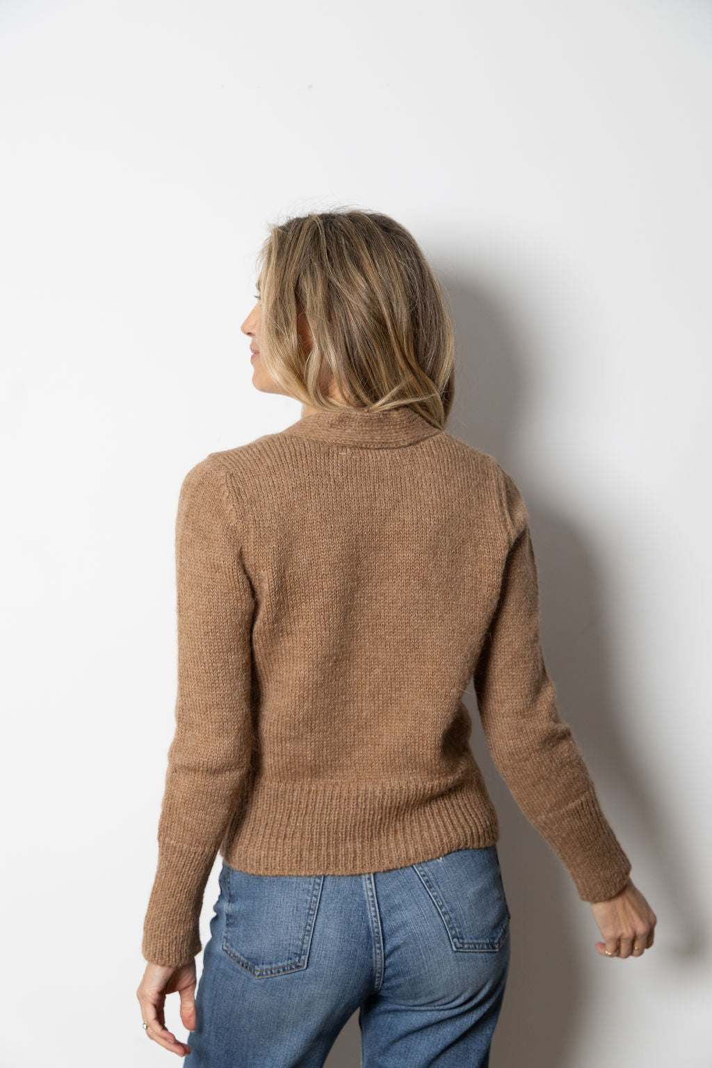 
                  
                    Gianna Cardigan | Camel
                  
                