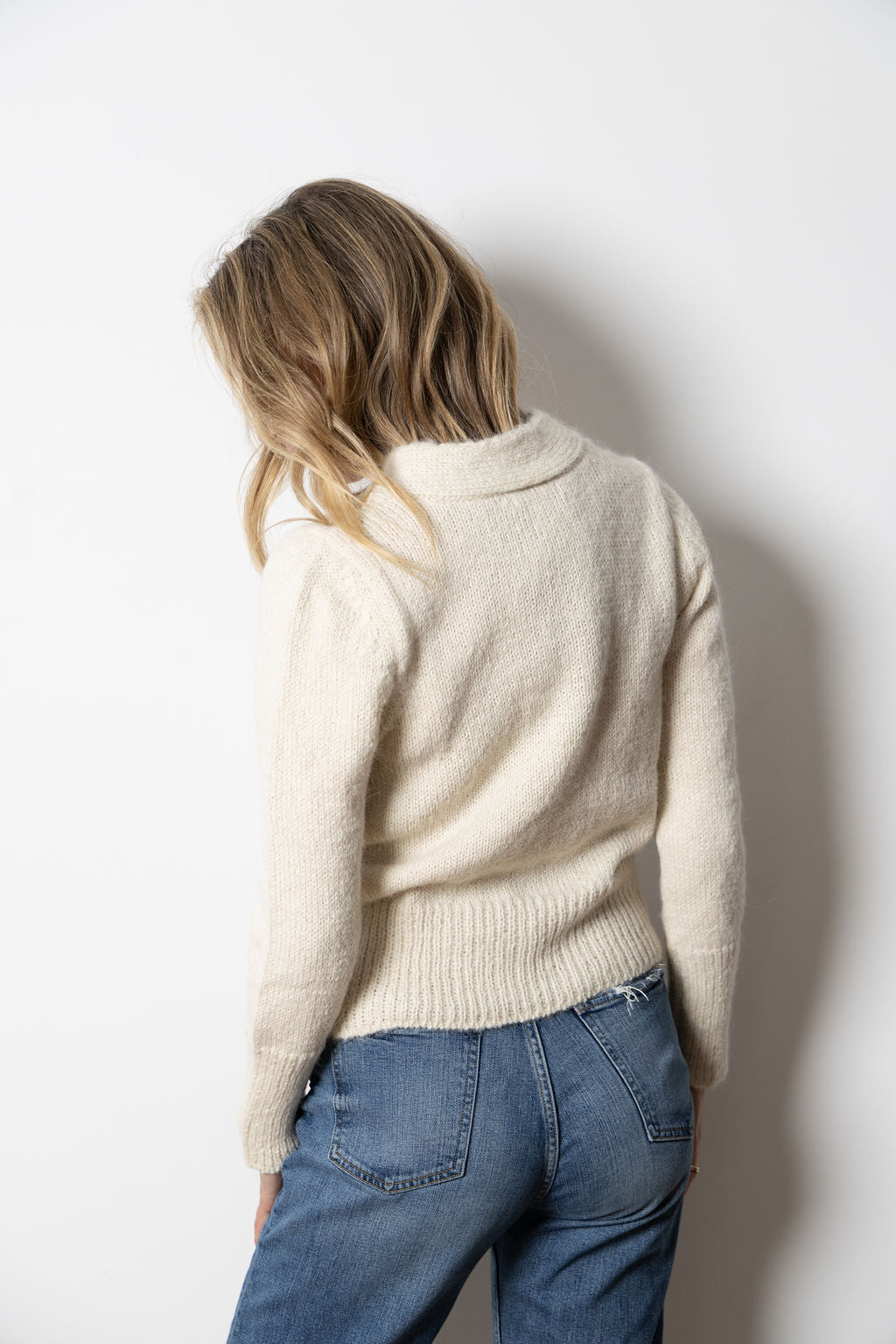 
                  
                    Gianna Cardigan | Ivory
                  
                