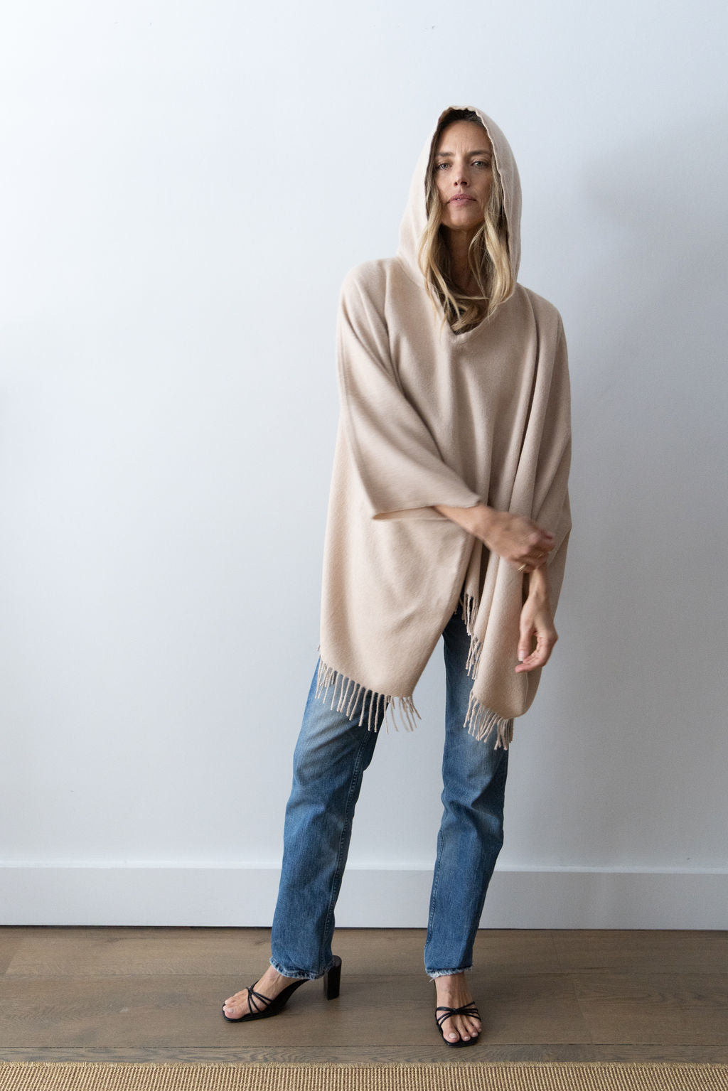 
                  
                    Pamela Poncho | Oat
                  
                