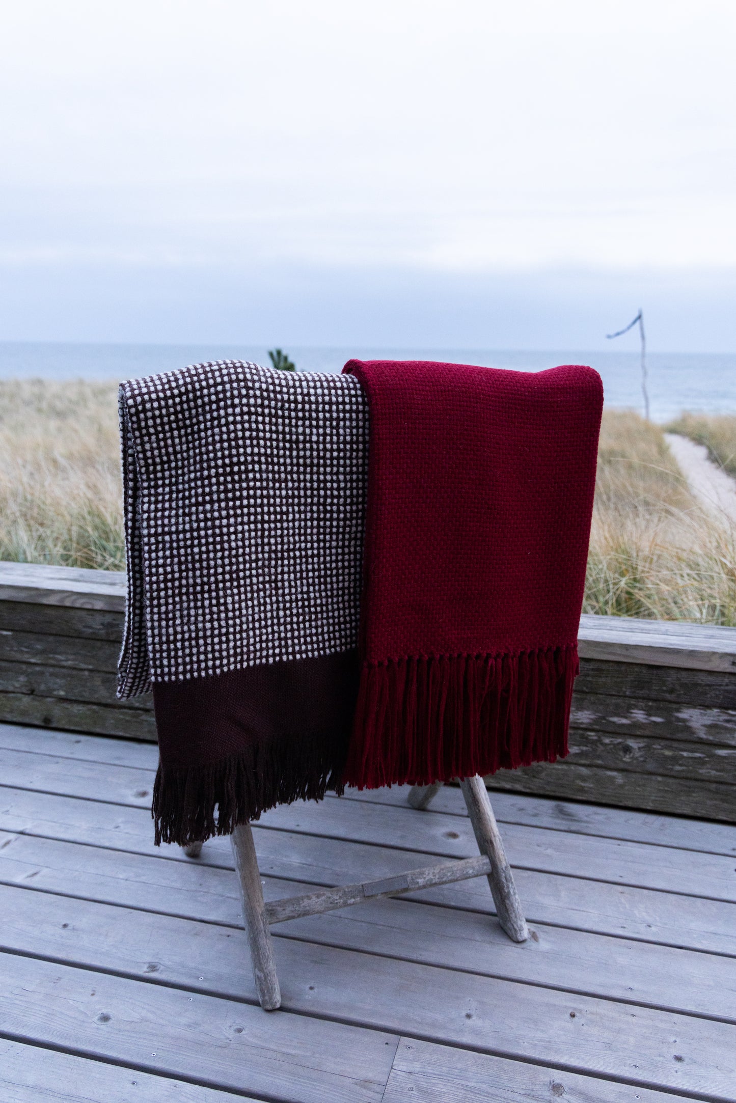 
                  
                    Light Alpaca Blanket I Red
                  
                