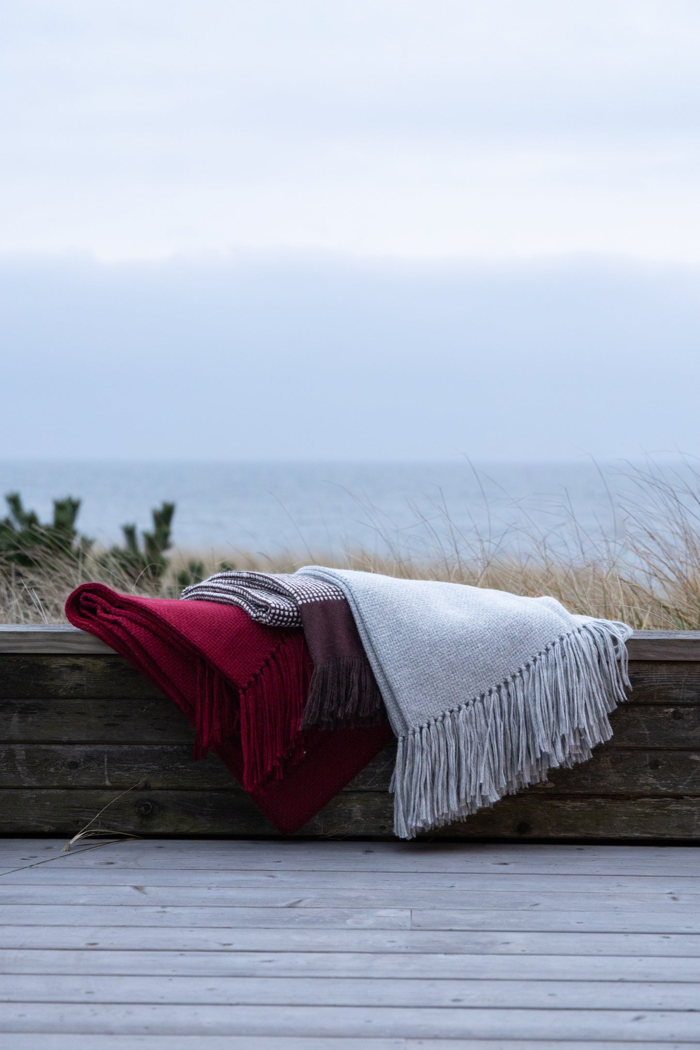 
                  
                    Light Alpaca Blanket I Red
                  
                