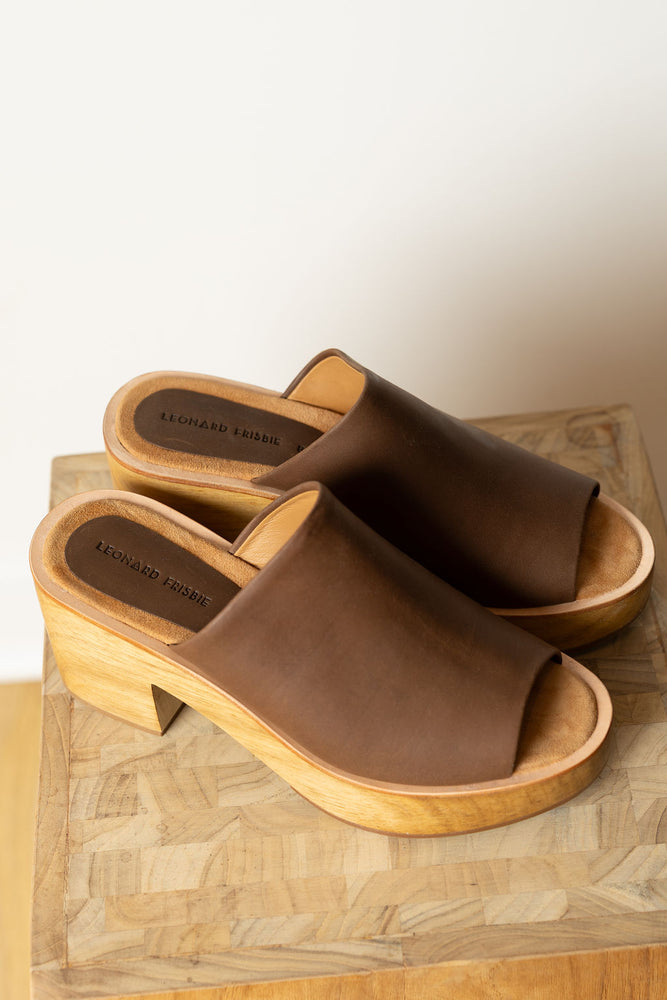 
                  
                    Open Toe Clog I Copper
                  
                