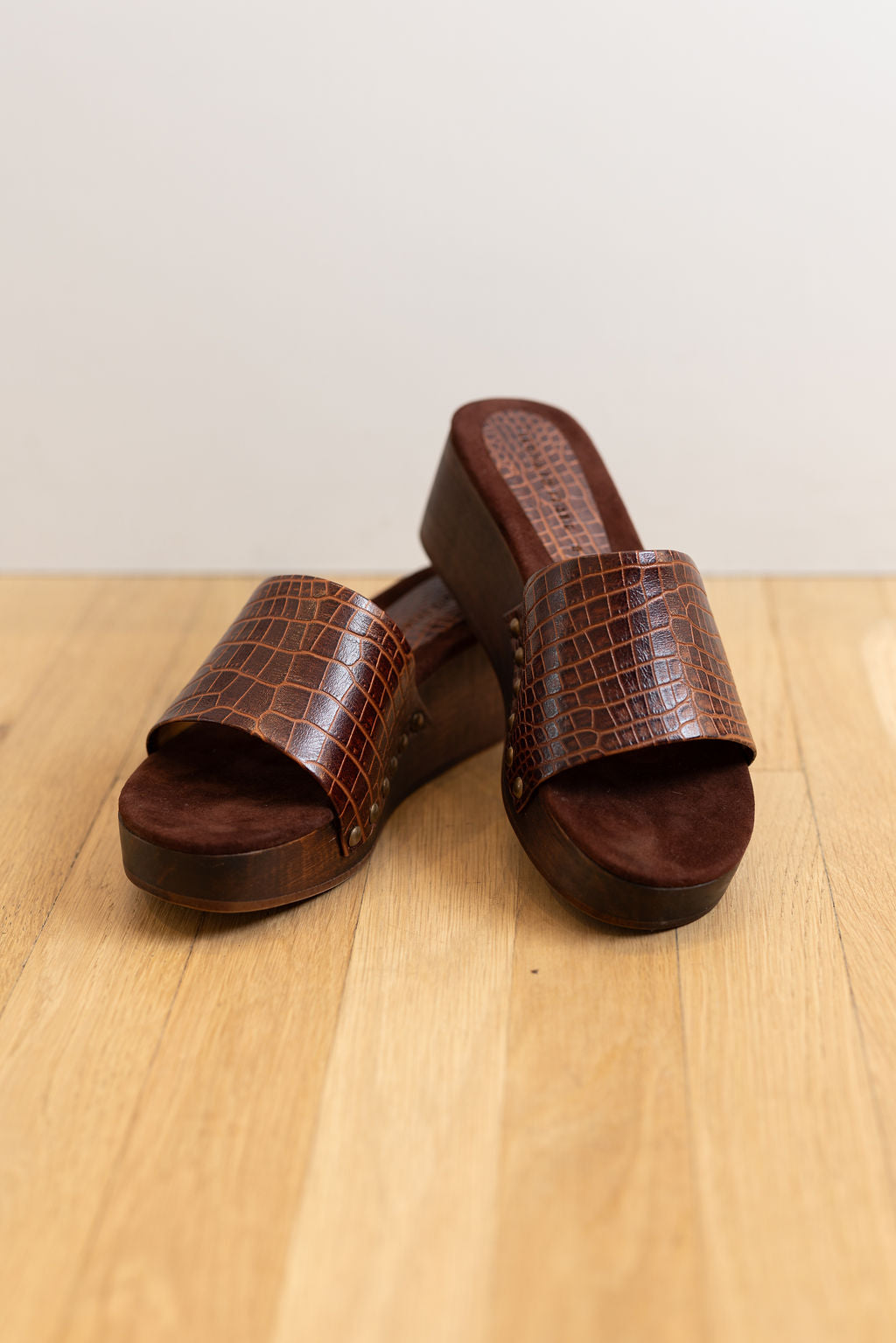 
                  
                    Slide I Brown Croc
                  
                