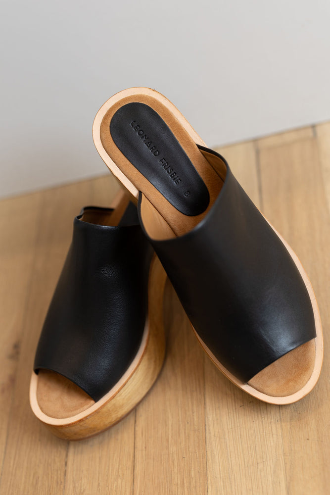 
                  
                    Open Toe Clog I Black
                  
                
