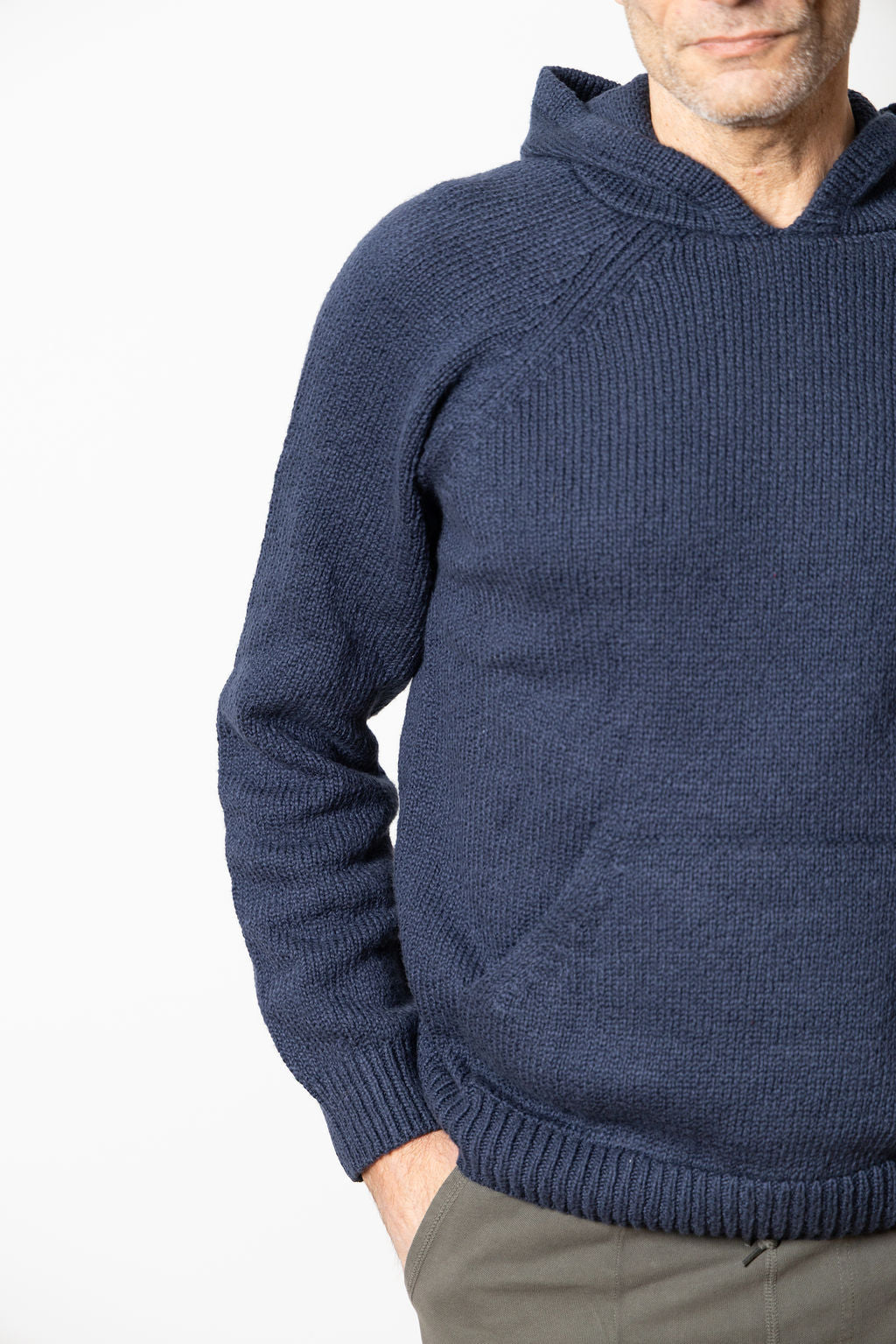 
                  
                    JOB HOODIE I Navy
                  
                