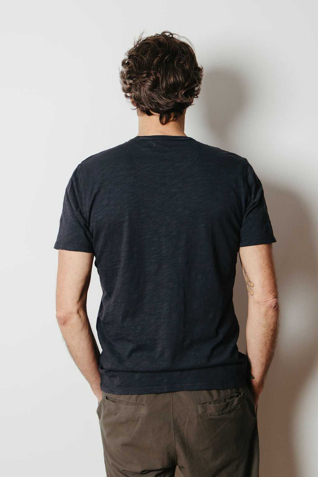 
                  
                    DOUG T-SHIRT I Coastal
                  
                
