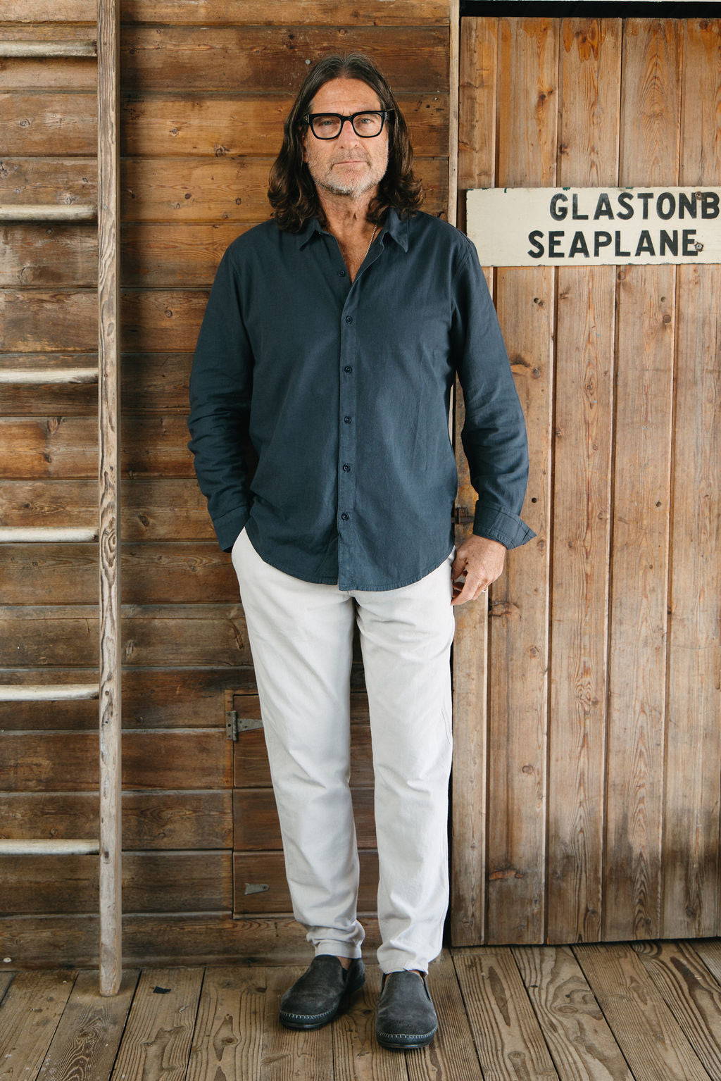 
                  
                    BILL BUTTON UP | Navy
                  
                