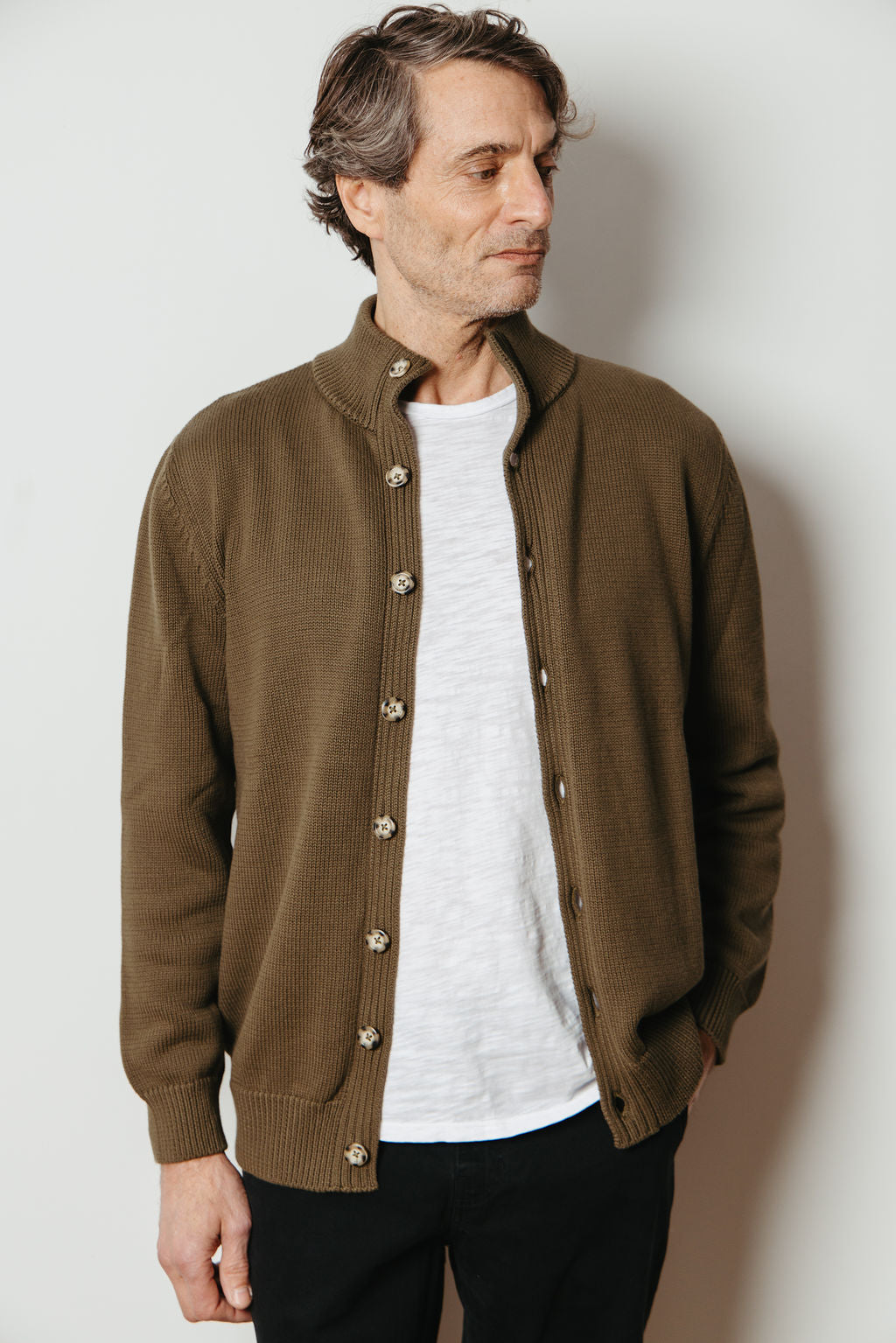 
                  
                    EMMETT CARDIGAN | Olive
                  
                