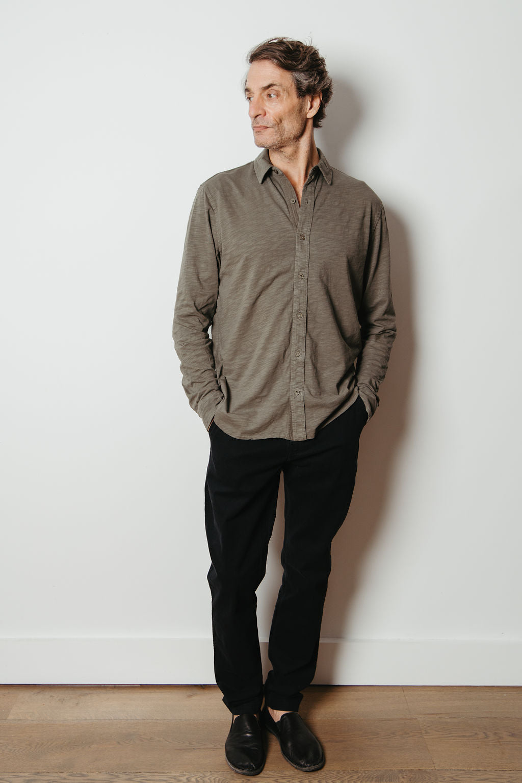 
                  
                    MIGUEL BUTTON UP | Olive
                  
                