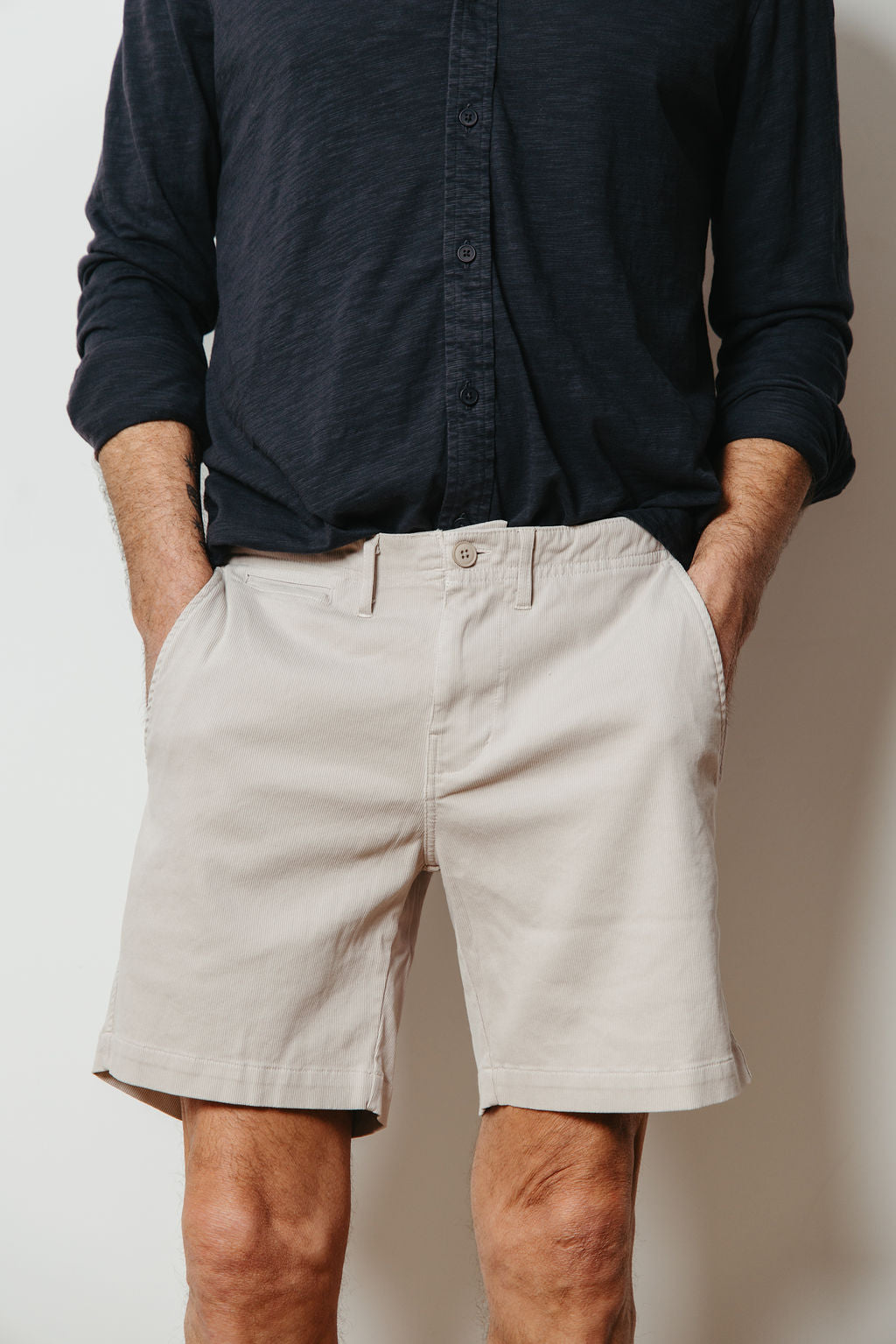 
                  
                    SERIOUS SHORT | Sand
                  
                