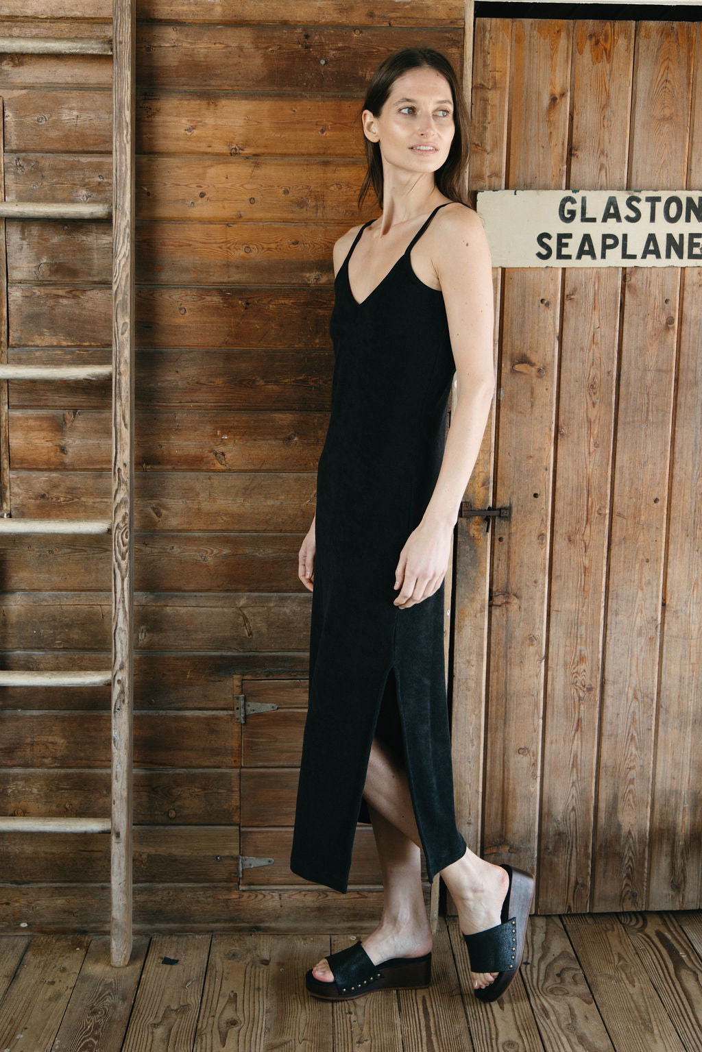 
                  
                    Vivian Dress I Black
                  
                