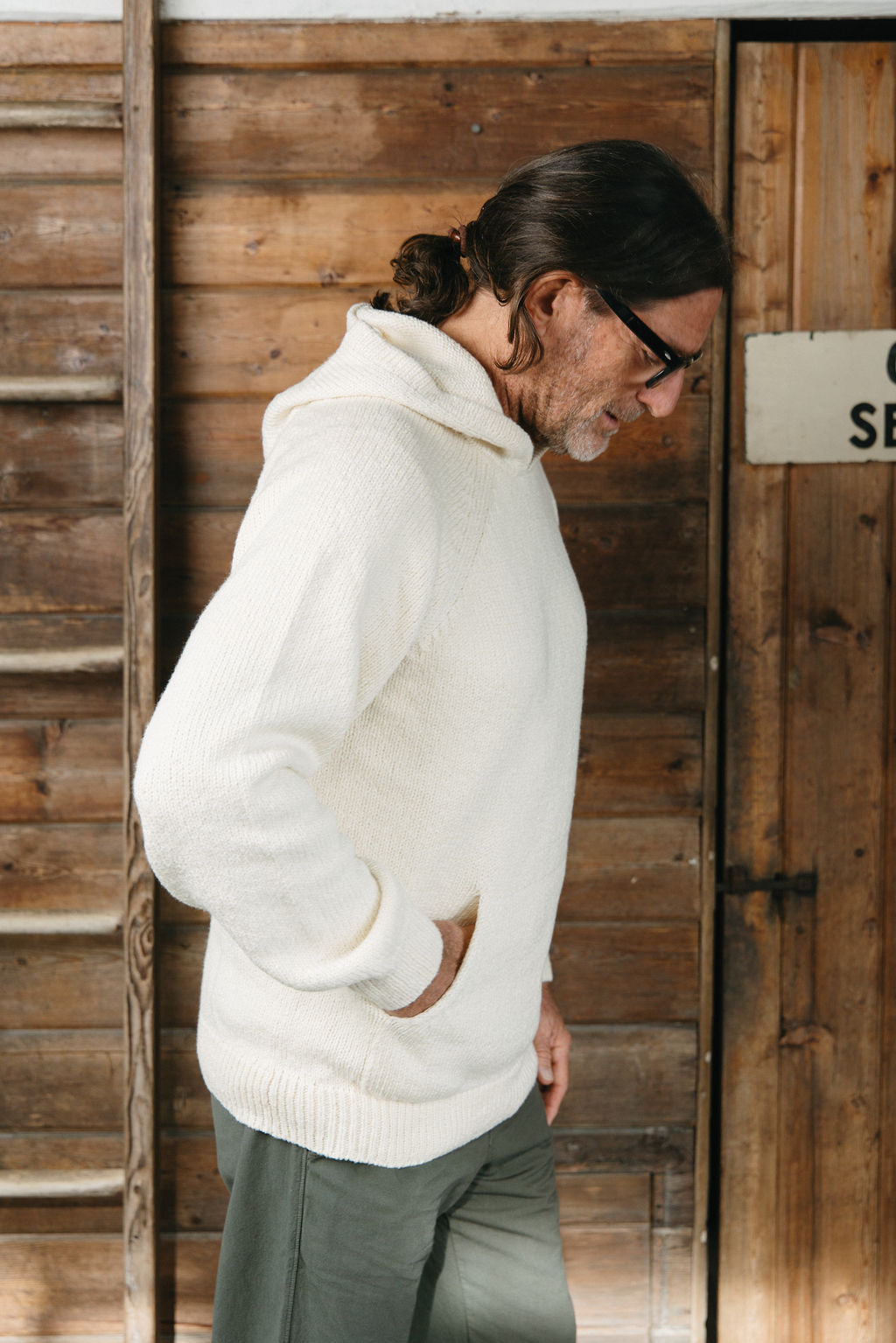 
                  
                    JOB HOODIE I Ecru
                  
                