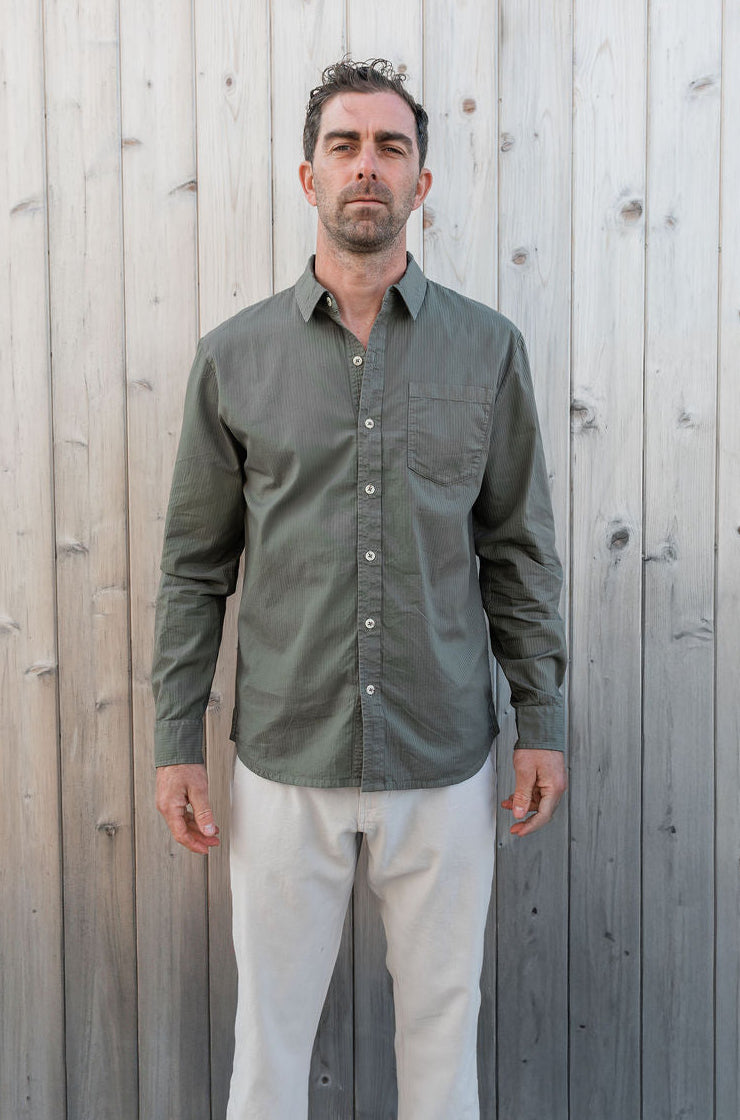 
                  
                    TERRENCE BUTTON DOWN | Olive
                  
                